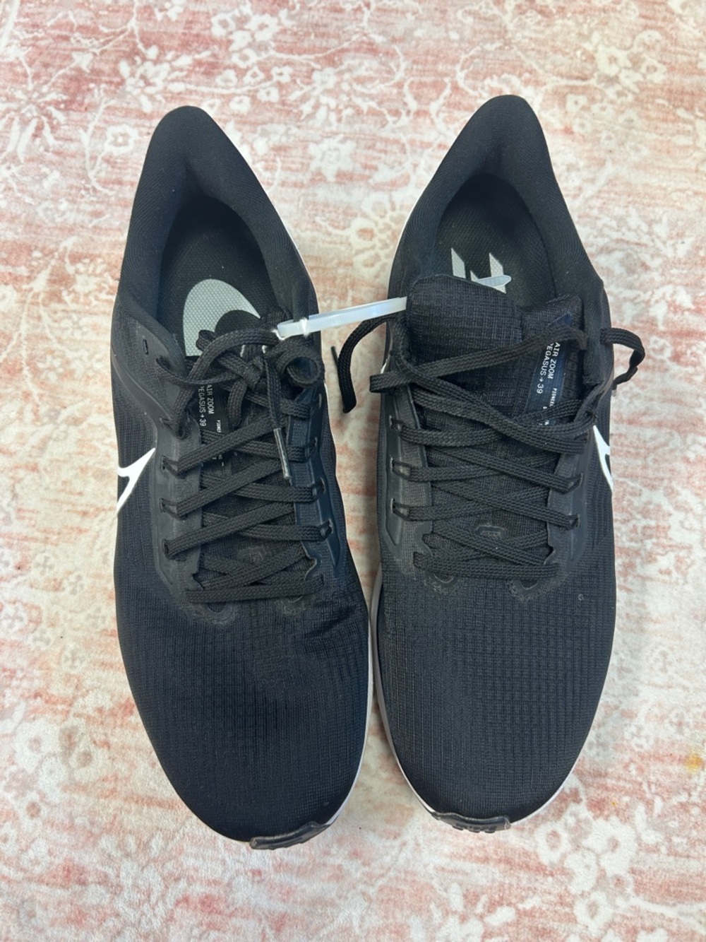 Nike Men’s Black Athletic Shoes with White Swoosh